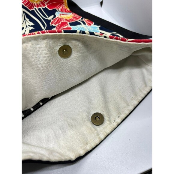 BOHO BLACK FLORAL CROSSBODY BAG - Picture 4 of 7